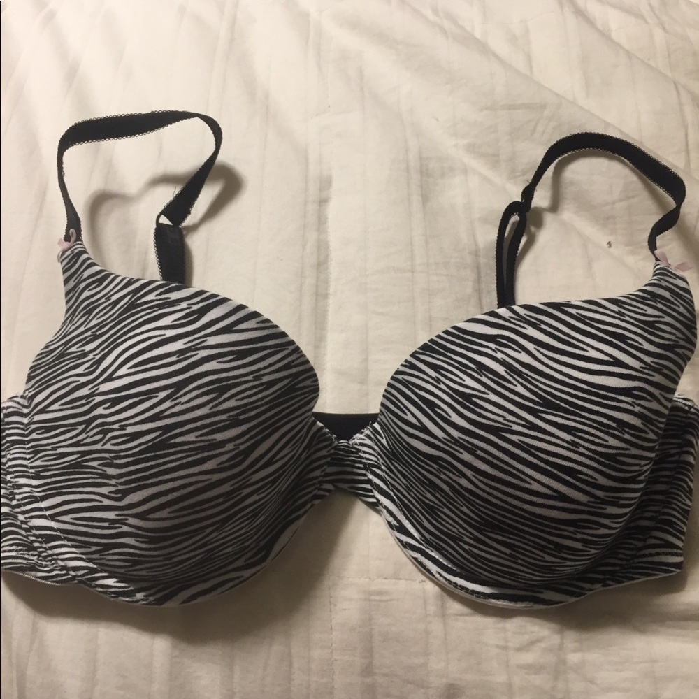 Victoria secret lined Demi bra is 34D